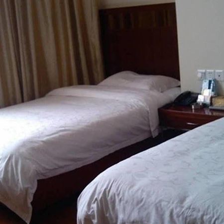 Zhanjiang Joyful Hotel Zhenhai  Экстерьер фото